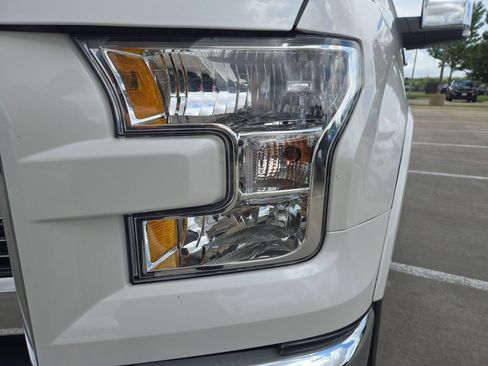 Used 2017 Ford F150 Lariat RWD image 9