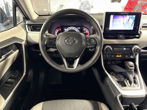 Used 2024 Toyota RAV4 XLE w/ Convenience Package AWD/4WD image 25