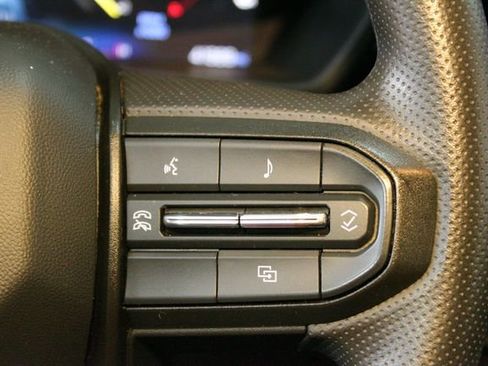 Used 2024 Chevrolet Colorado Trail Boss w/ Technology Package AWD/4WD image 20