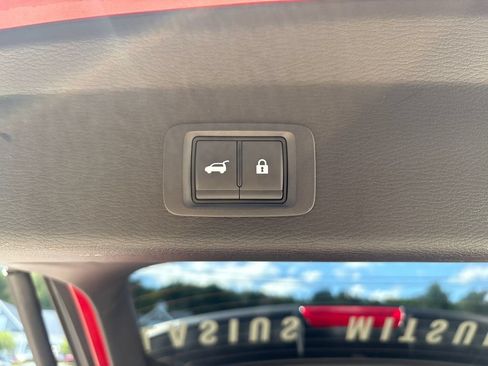Used 2025 Mitsubishi Outlander SE AWD/4WD image 64