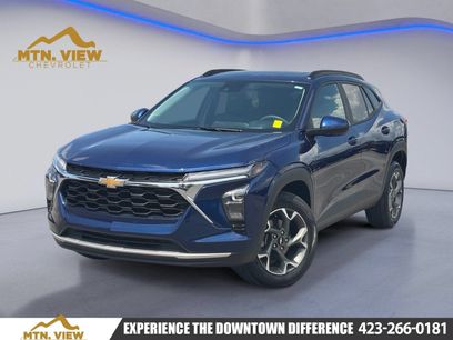 Used 2024 Chevrolet Trax LT w/ Sunroof Package