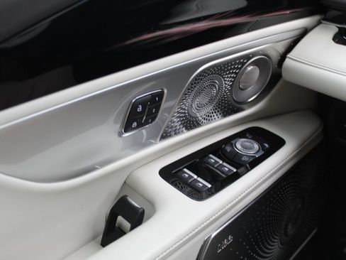 Certified 2024 Lincoln Nautilus Black Label image 20