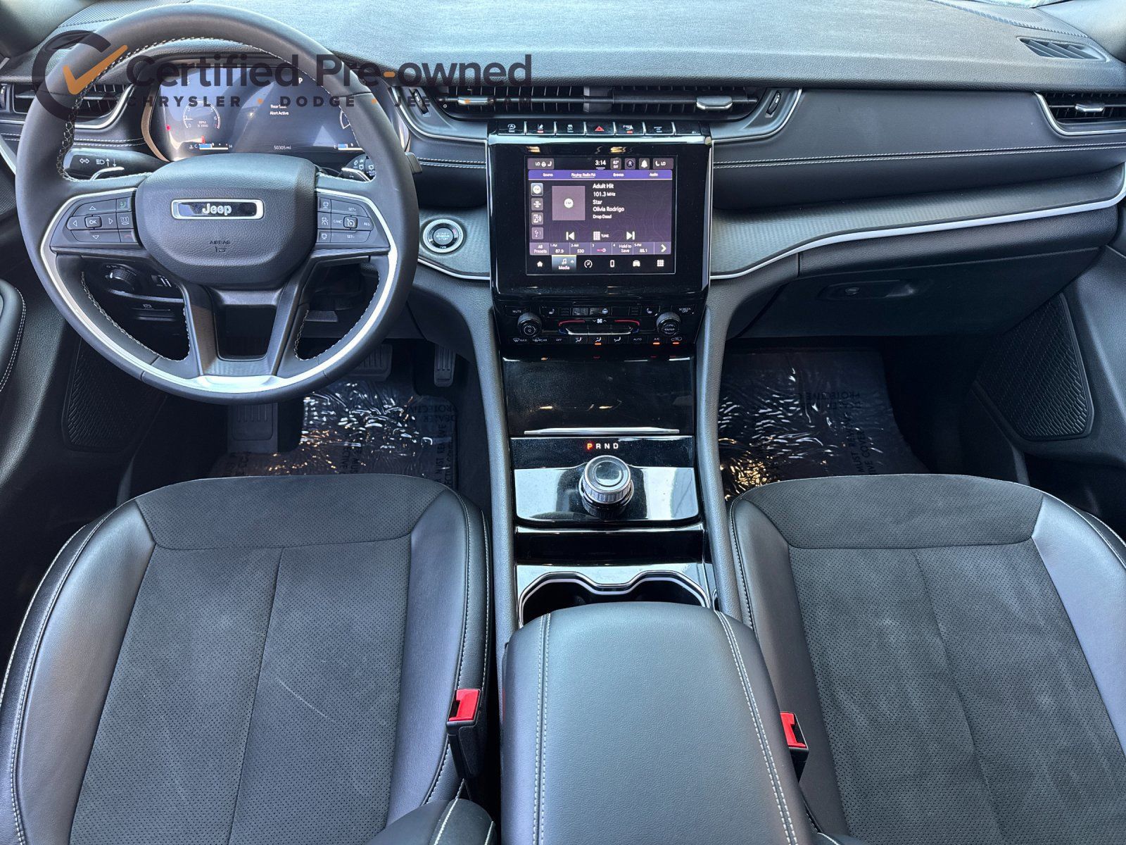 Used 2023 Jeep Grand Cherokee L Laredo AWD/4WD image 14