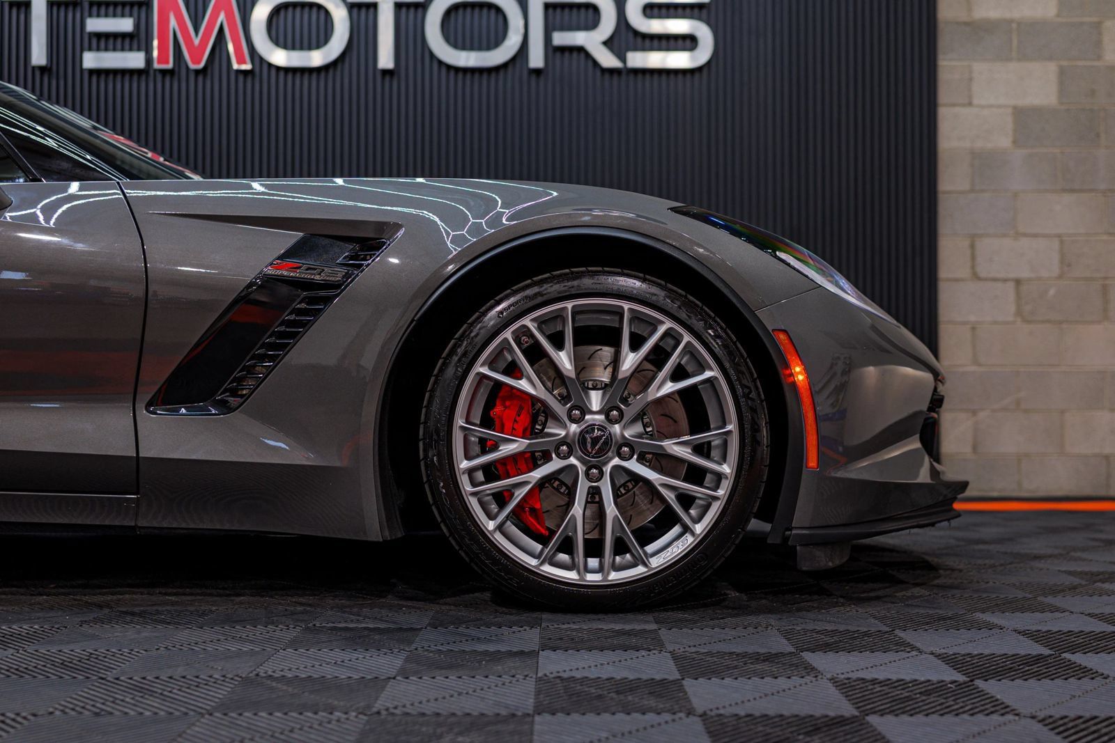 Used 2016 Chevrolet Corvette Z06 w/ 2LZ Preferred Equipment Group RWD image 17