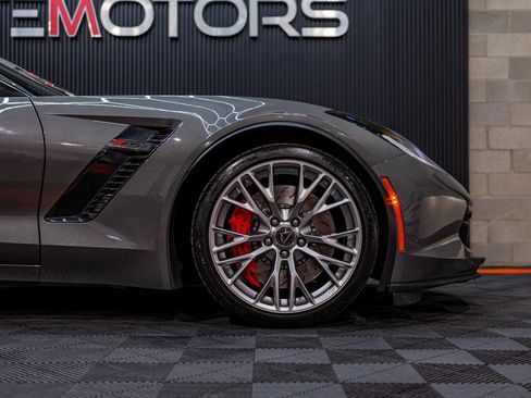 Used 2016 Chevrolet Corvette Z06 w/ 2LZ Preferred Equipment Group RWD image 17