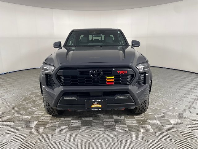 Used 2024 Toyota Tacoma TRD Off-Road w/ TRD Off Road Premium Package AWD/4WD image 26