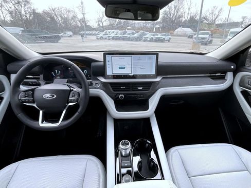 New 2026 Ford Explorer Platinum w/ LUX Leather Package image 13