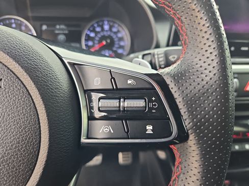 Used 2023 Kia Forte GT image 22