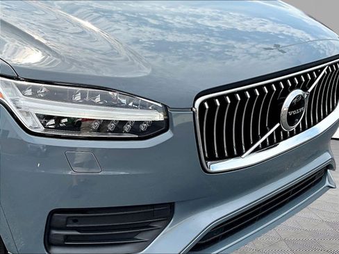 Used 2020 Volvo XC90 T5 Momentum FWD image 33
