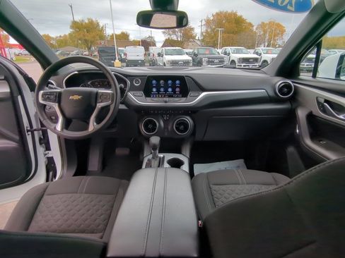Used 2022 Chevrolet Blazer LT image 15