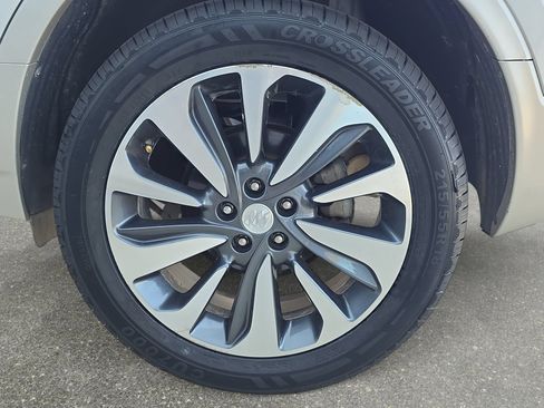 Used 2021 Buick Encore Preferred w/ Safety Package II FWD image 31