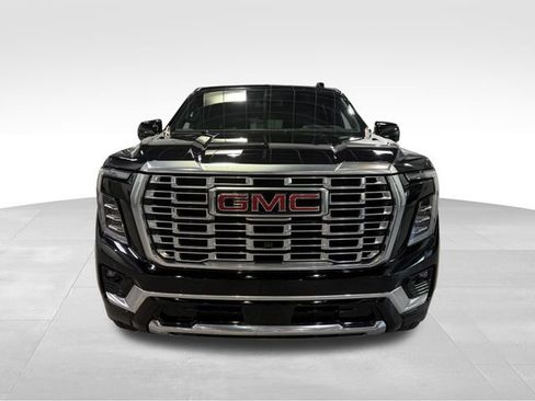 Certified 2025 GMC Yukon XL Denali image 2