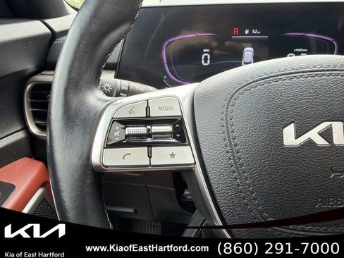 Certified 2024 Kia Telluride EX w/ EX Captain's Chair Package AWD/4WD image 32