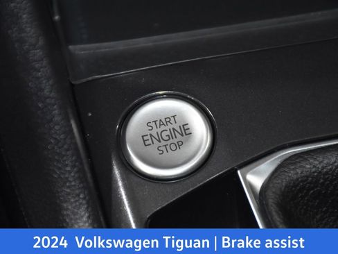 Used 2024 Volkswagen Tiguan SE R-Line w/ MDO Package, Two-Row image 12