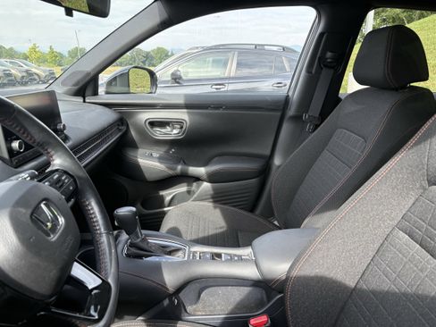 Used 2023 Honda HR-V Sport image 7