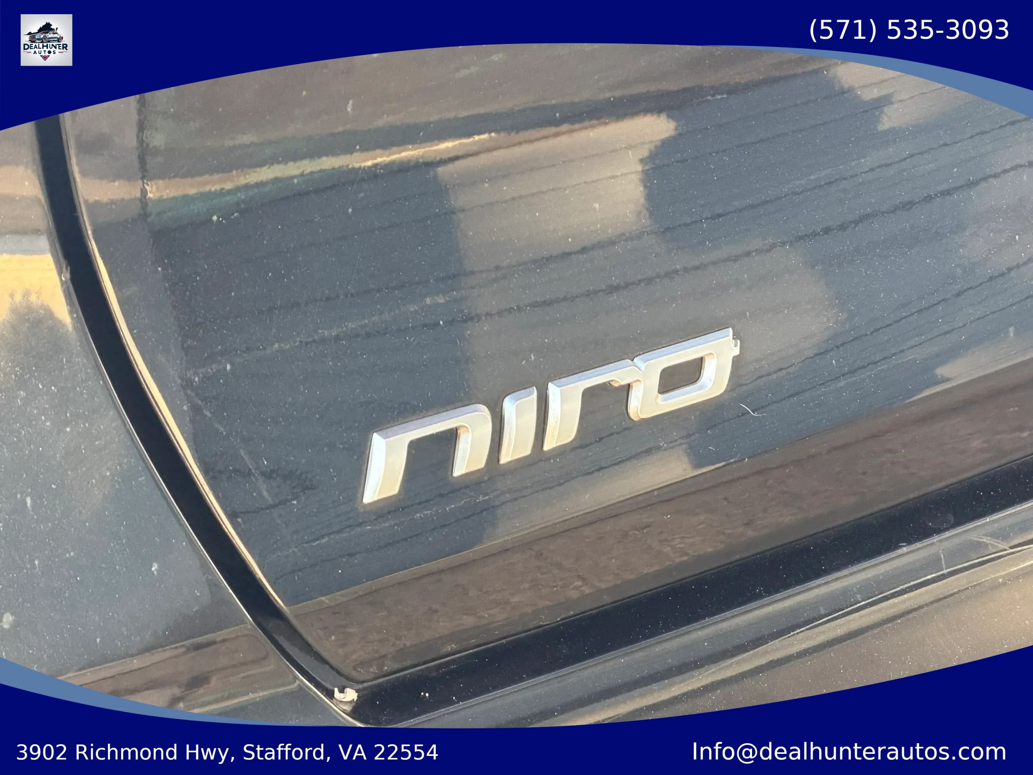 Used 2018 Kia Niro EX FWD image 12