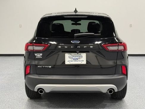 Used 2023 Ford Escape Active FWD image 7