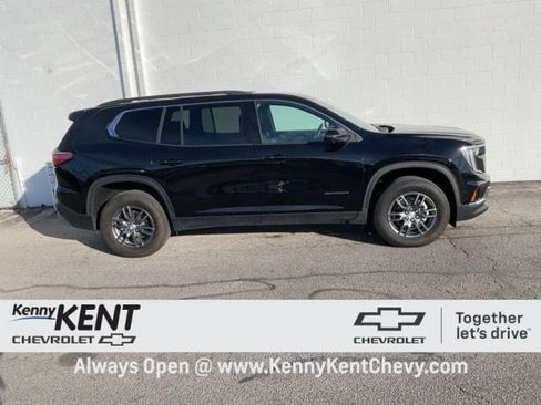 Used 2025 GMC Acadia Elevation image 3