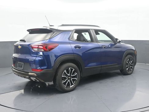 Used 2023 Chevrolet TrailBlazer ACTIV w/ Sun and Liftgate Package image 6