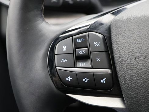 Used 2022 Ford Explorer Platinum w/ Equipment Group 601A image 19