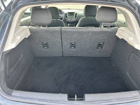 Used 2017 Chevrolet Cruze LT w/ Convenience Package image 18