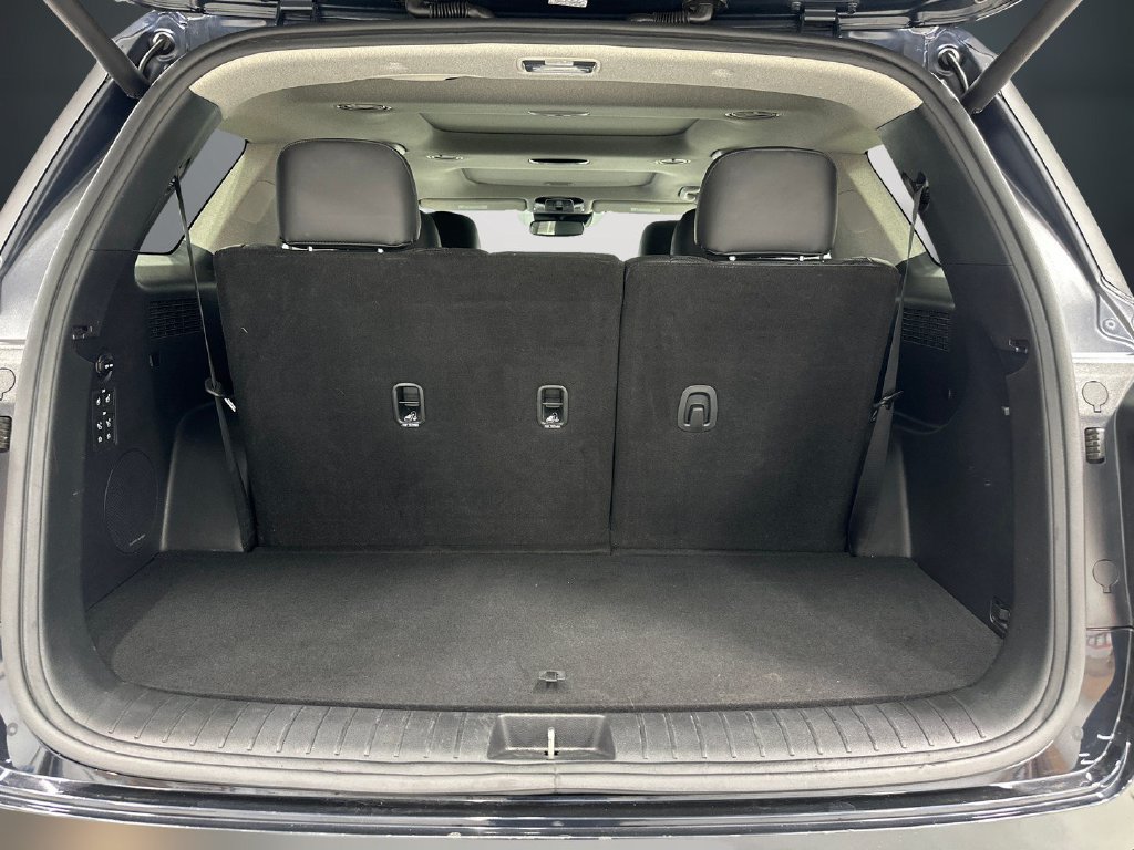 Used 2021 Hyundai Palisade Limited FWD image 12