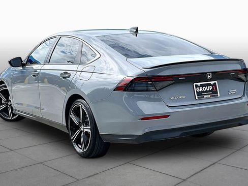 Used 2025 Honda Accord Sport image 12
