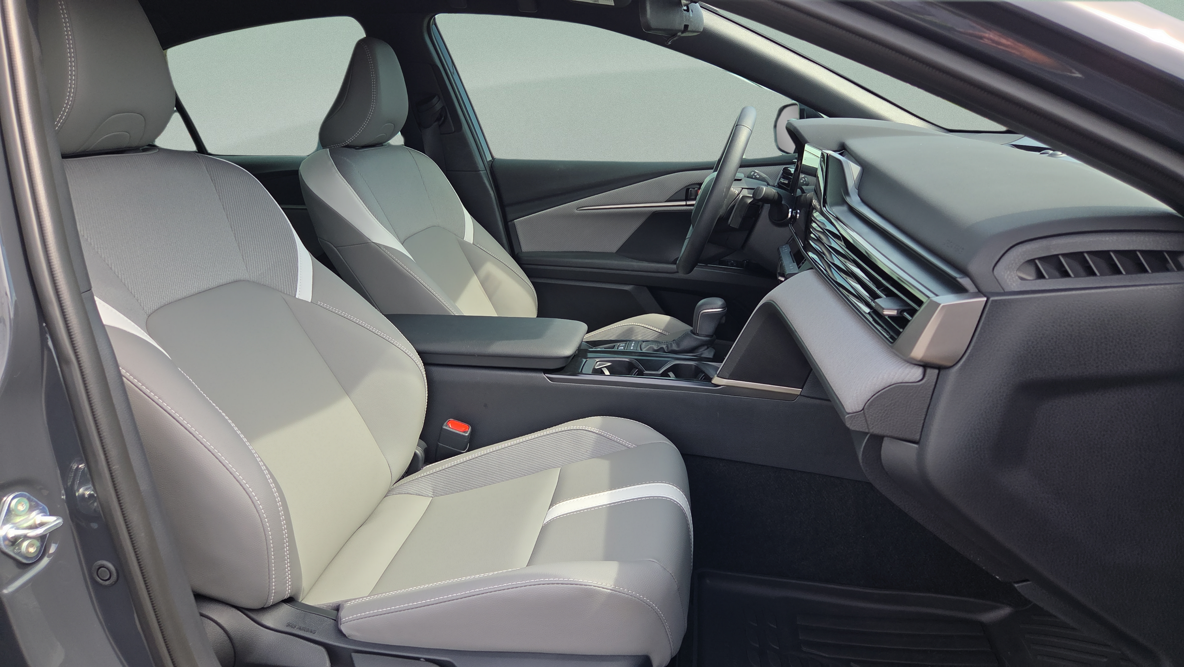Certified 2026 Toyota Camry SE FWD image 15