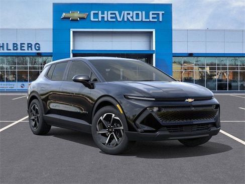 New 2026 Chevrolet Equinox EV LT image 7