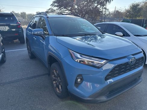 Used 2023 Toyota RAV4 AWD Hybrid image 3