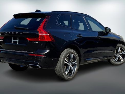 Used 2021 Volvo XC60 T6 R-Design image 13