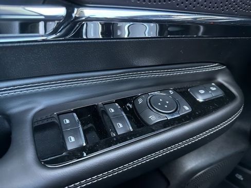 New 2026 Lincoln Corsair Premiere image 17