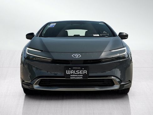 New 2026 Toyota Prius Plug-In Hybrid FWD image 2