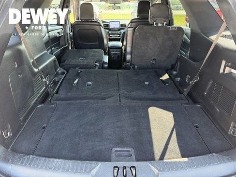 Used 2020 Ford Explorer XLT w/ Equipment Group 202A AWD/4WD image 29
