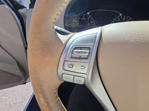 Used 2016 Nissan Altima 2.5 SV w/ Convenience Package FWD image 24
