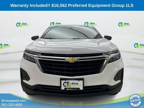 Used 2023 Chevrolet Equinox LS w/ LS Convenience Package AWD/4WD image 2