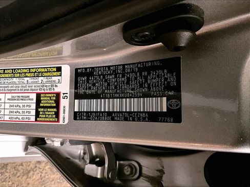 Used 2019 Toyota Camry LE w/ Convenience Package FWD image 32