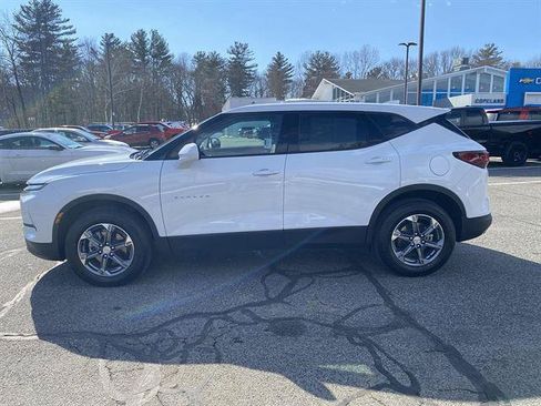 Used 2025 Chevrolet Blazer LT AWD/4WD image 31
