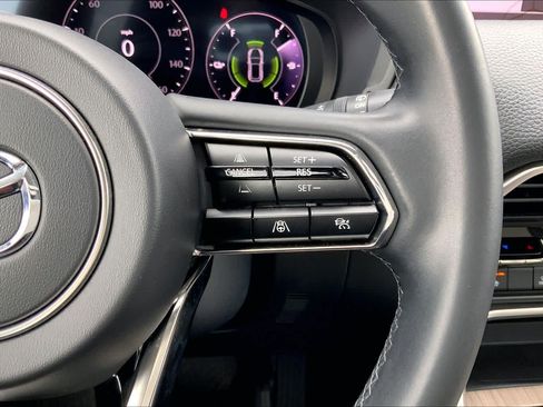 Certified 2025 MAZDA CX-70 Plug-In Hybrid w/ Premium Pkg AWD/4WD image 25