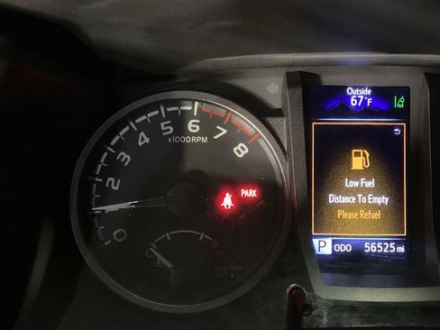 Used 2023 Toyota Tacoma TRD Off-Road image 11