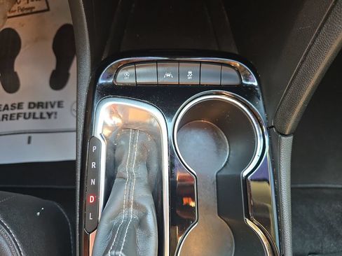 Used 2020 Buick Encore GX Essence FWD image 35