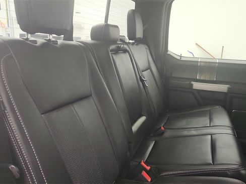 Used 2020 Ford F150 Lariat image 27