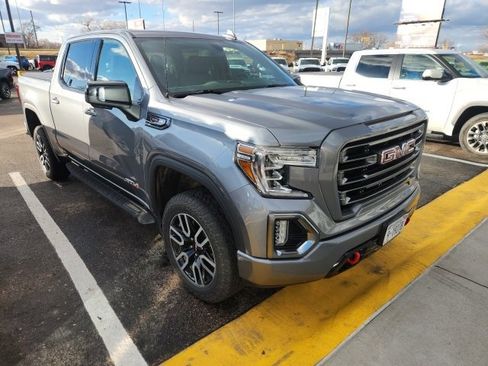 Used 2021 GMC Sierra 1500 AT4 image 2
