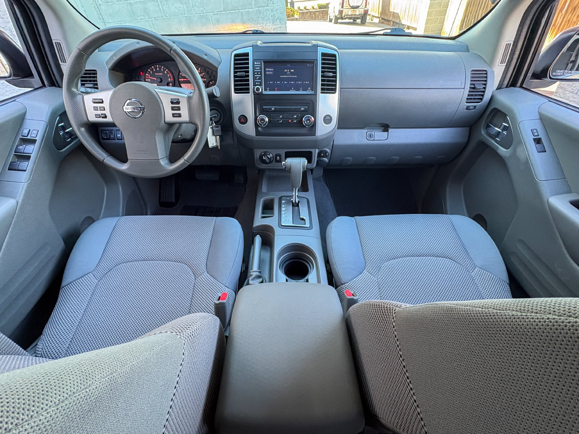 Used 2019 Nissan Frontier SV AWD/4WD image 2