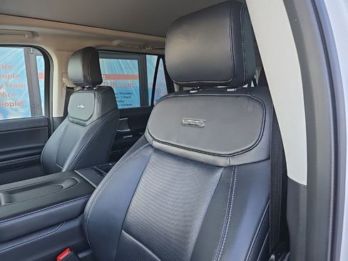 Used 2025 Ford Expedition Max Platinum image 34