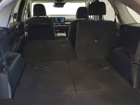 Used 2024 Kia Sorento LX image 24