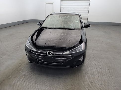 Used 2020 Hyundai Elantra Limited FWD image 15