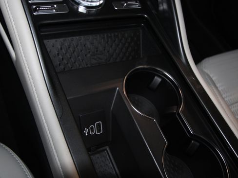 New 2026 Lincoln Nautilus Reserve image 17