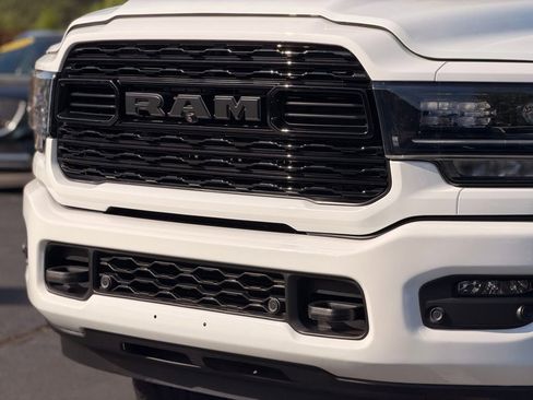 Used 2024 RAM 2500 Limited AWD/4WD image 12