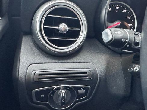 Certified 2022 Mercedes-Benz GLC 300 4MATIC image 18